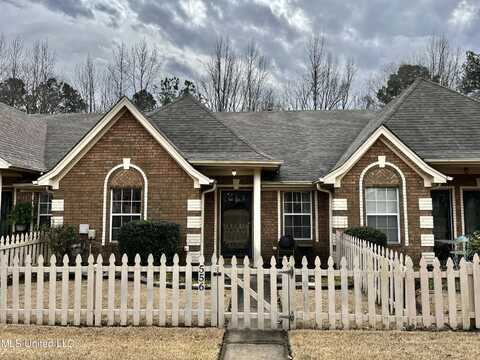556 Beaumont Circle, Southaven, MS 38671