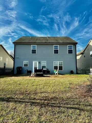 5715 Misty Hill Circle, Clemmons, NC 27012