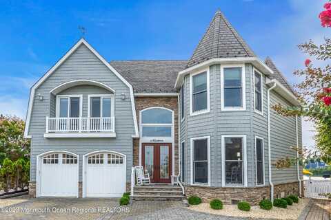 19 Captains Court, Manasquan, NJ 08736