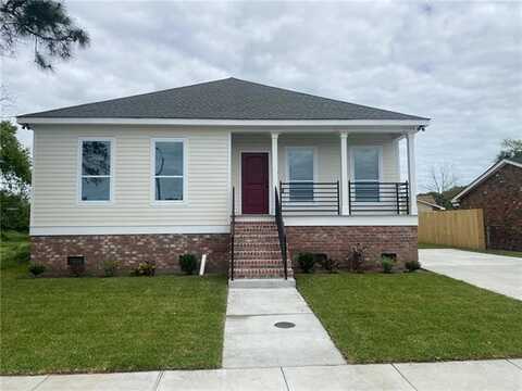 6616 BRUNSWICK Court, New Orleans, LA 70131