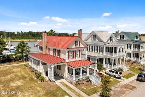 317 E Harborside Road, Oriental, NC 28571