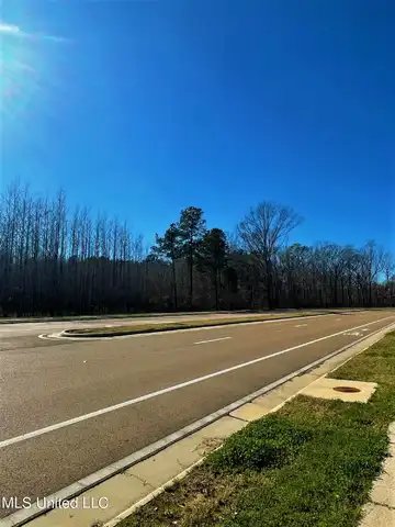 Hinds Parkway, Byram, MS 39212