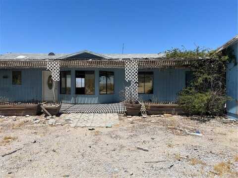 7633 Marmont Road, Lucerne Valley, CA 92356