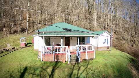 82 Hillside Drive, Forest Hills, KY 41527