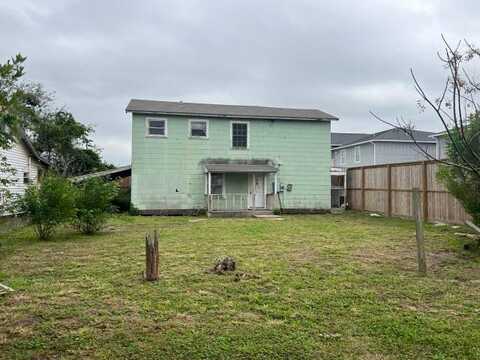 512 512 A N ALAMO STREET A, REFUGIO, TX 78377