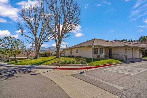 26714 Oak Pluma Court, Newhall, CA 91321