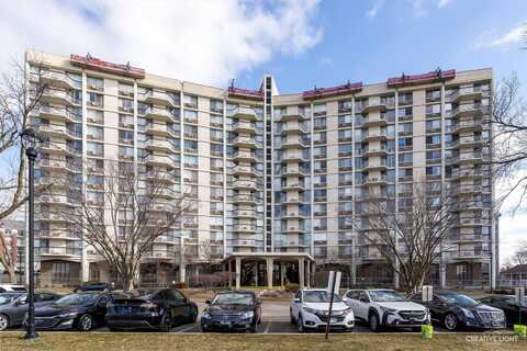 20 N Tower Road, Oak Brook, IL 60523