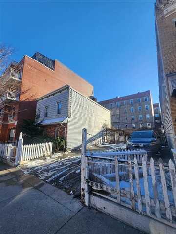 760 41st Street, Brooklyn, NY 11232