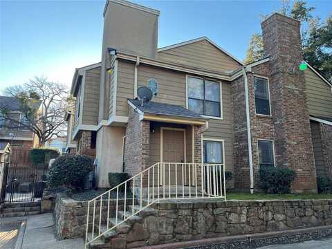 2111 Park Willow Lane, Arlington, TX 76011