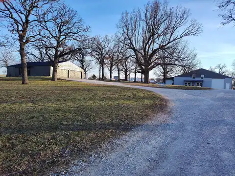 4398 S 133rd Road, Bolivar, MO 65613