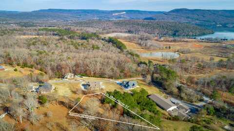 220 Albert Pilgrim Rd, Jasper, TN 37347