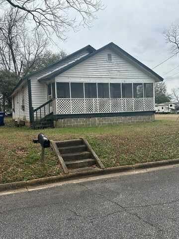 55 Martin Luther King Jr. St., Clayton, AL 36016