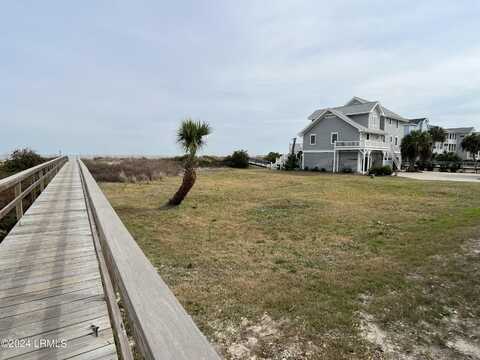 52 Harbor Drive N, Saint Helena Island, SC 29920