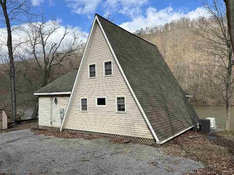 590 Old Lock 12 Road, Morgantown, WV 26501