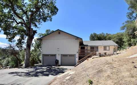 42275 Buckeye Road, Oakhurst, CA 93644