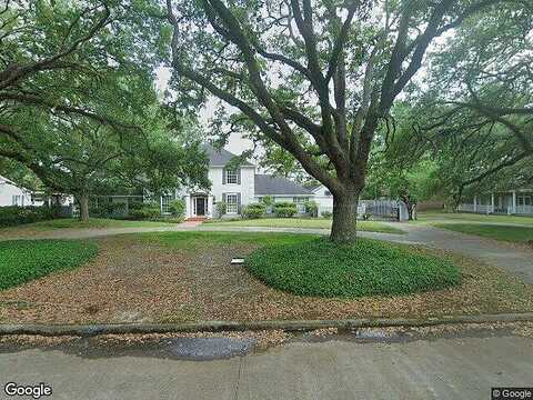 Avenue Of The Oaks, BEAUMONT, TX 77707