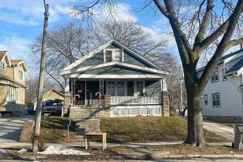 54Th, MILWAUKEE, WI 53210