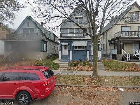 8Th, MILWAUKEE, WI 53206