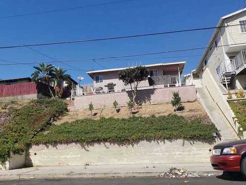 & 450 1/2 W 2Nd St, San Pedro, CA 90731