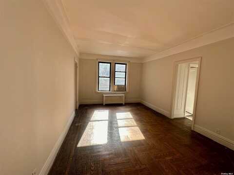 230 East 71st Street, New York, NY 10021