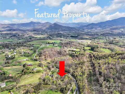 000 Cathey Cove Road, Waynesville, NC 28786