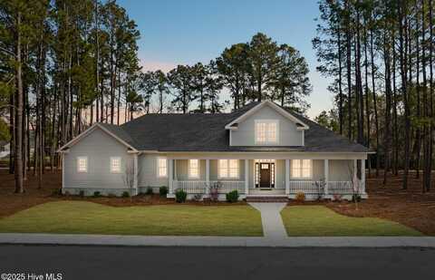 9265 W Lake Road, Calabash, NC 28467