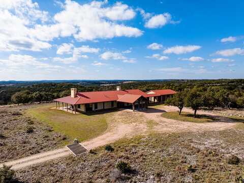 24600 State Hwy 16, Kerrville, TX 78028