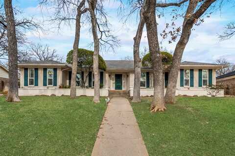 1805 Woodside Drive, Arlington, TX 76013