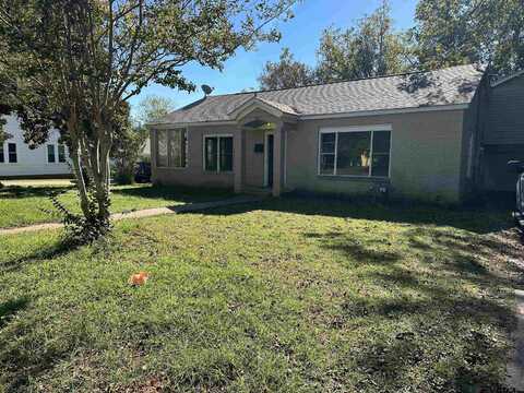 811 Kickapoo, Jacksonville, TX 75766