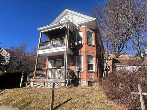 31 Holmes Street, Poughkeepsie, NY 12601