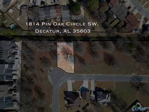 1814 Pin Oak Circle SW, Decatur, AL 35603