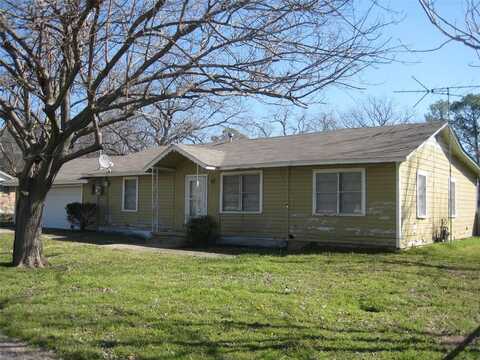 303 N Lamar Street, Tioga, TX 76271