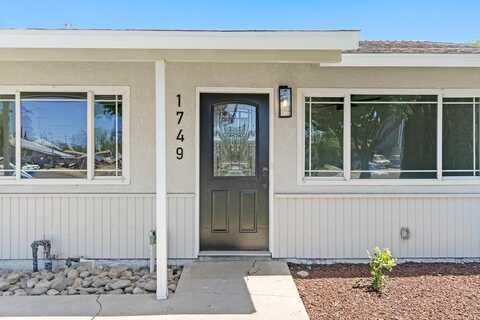 9Th, MENDOTA, CA 93640