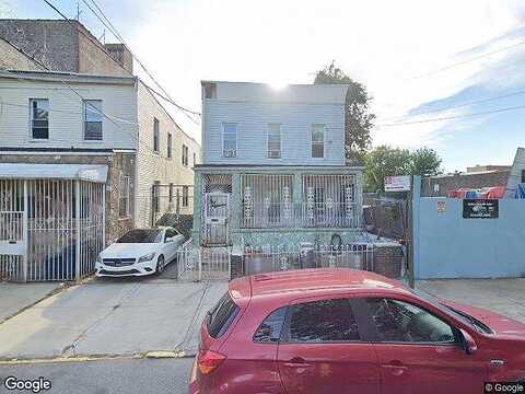 Berriman, BROOKLYN, NY 11208