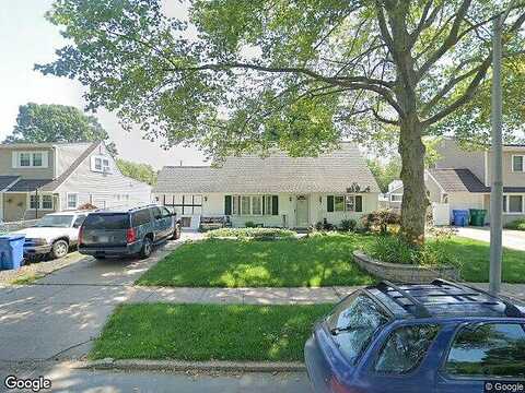 Kingapple, LEVITTOWN, PA 19055