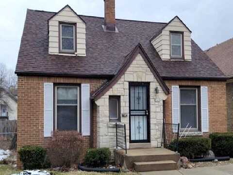 41St, MILWAUKEE, WI 53216