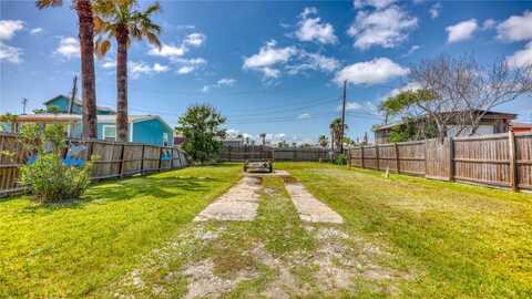 1510 Whispering Sands Street, Port Aransas, TX 78373