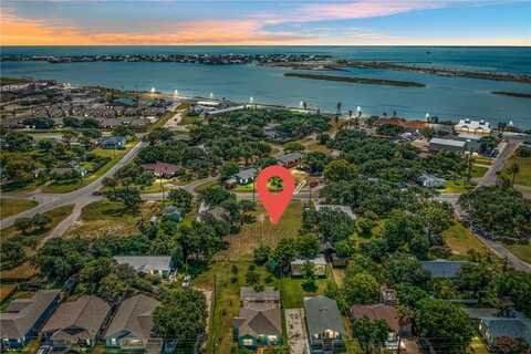 1117 Lady Claire Street, Rockport, TX 78382
