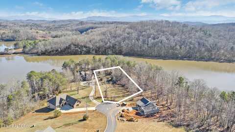 130 Clearwater Cove Drive, Madisonville, TN 37354