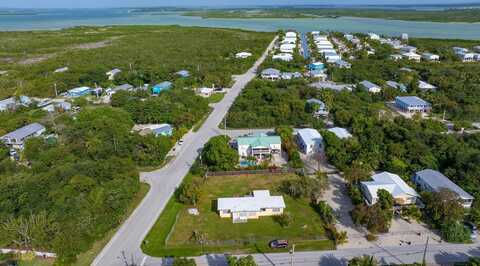 27007 Angelfish Road, Ramrod Key, FL 33042