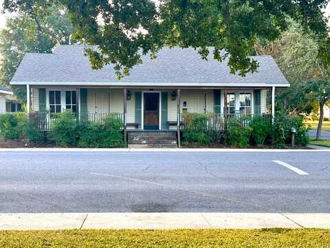 12 NORTH OAK STREET, Vidalia, LA 71373