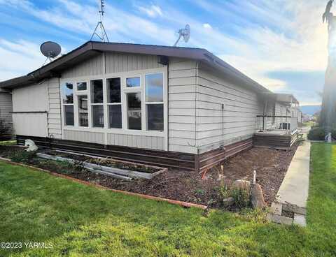 55 West Washington, Yakima, WA 98903