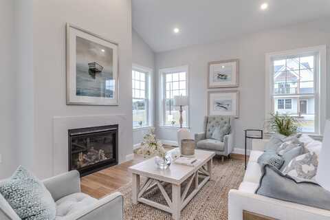 2 Benjamin Lane, Thornton, NH 03285