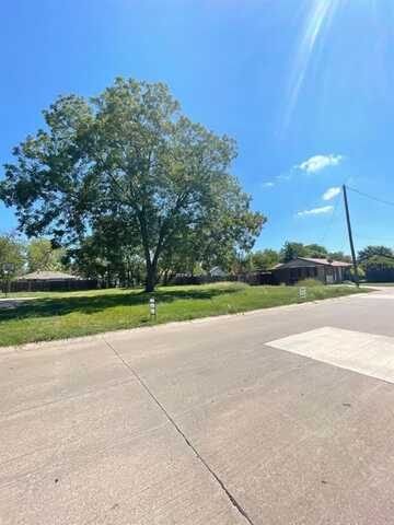 18 Munchus Street, Waxahachie, TX 75165