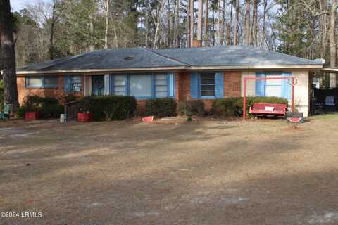 700 W Pine Street, Varnville, SC 29944