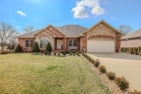 2541 Copperwood Drive, Lebanon, MO 65536