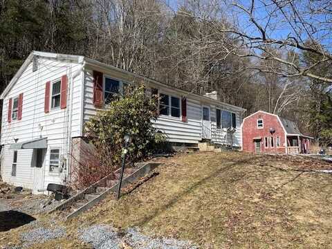 2694 US Route 7, Pownal, VT 05261