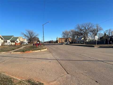 613 N 4th Street, Sayre, OK 73662