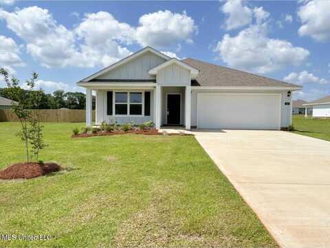 124 Mulberry Drive, Lucedale, MS 39452