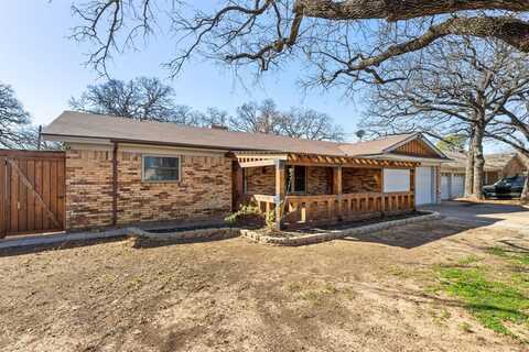 829 Oakwood Avenue, Hurst, TX 76053